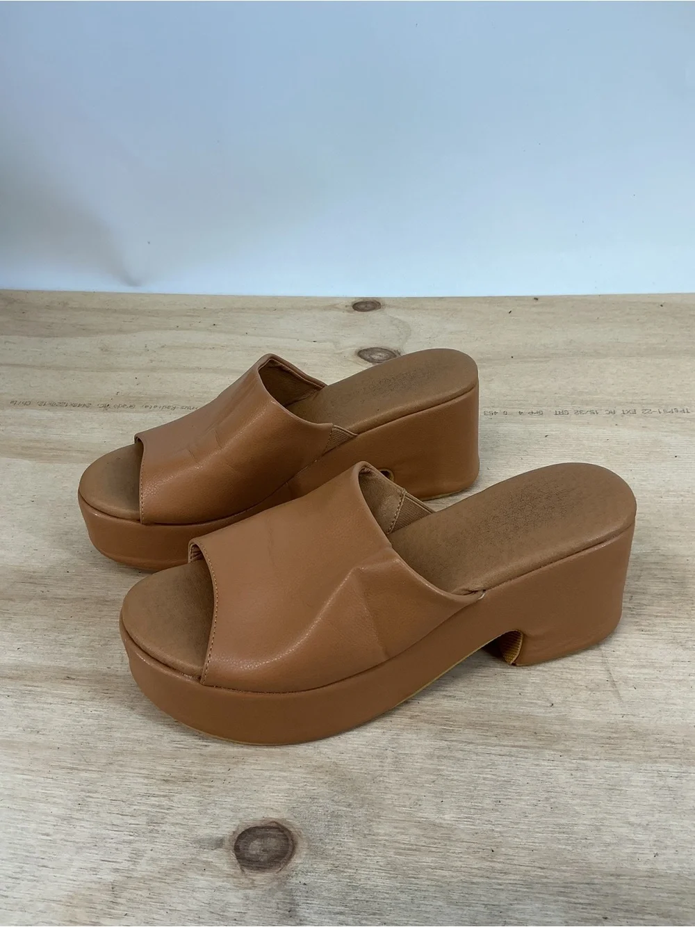 Anthropologie Tan Platform Slide Mules Size 10